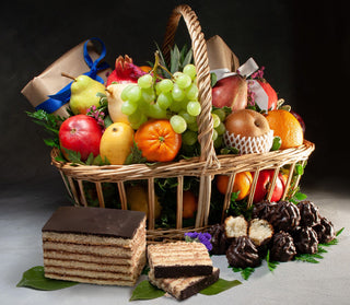 Passover Delicious Kosher Gift Basket (NYC Area Exclusive)